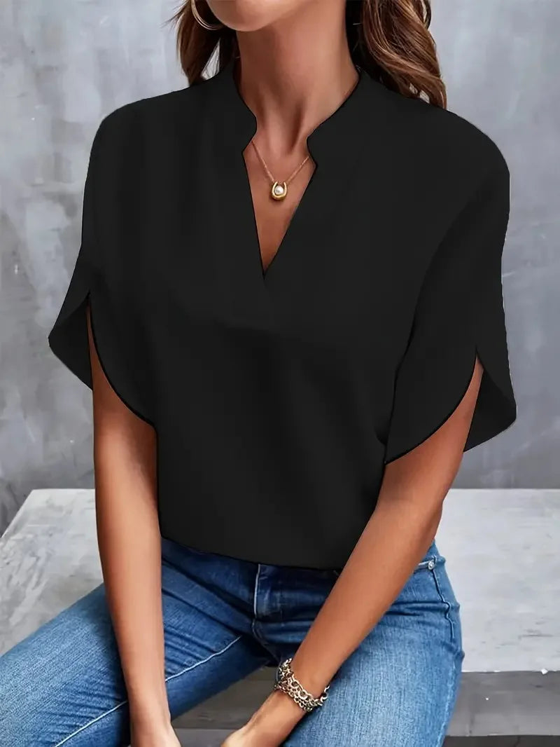 Virginia | Chic V-Neck Blouse with Soft Elegance