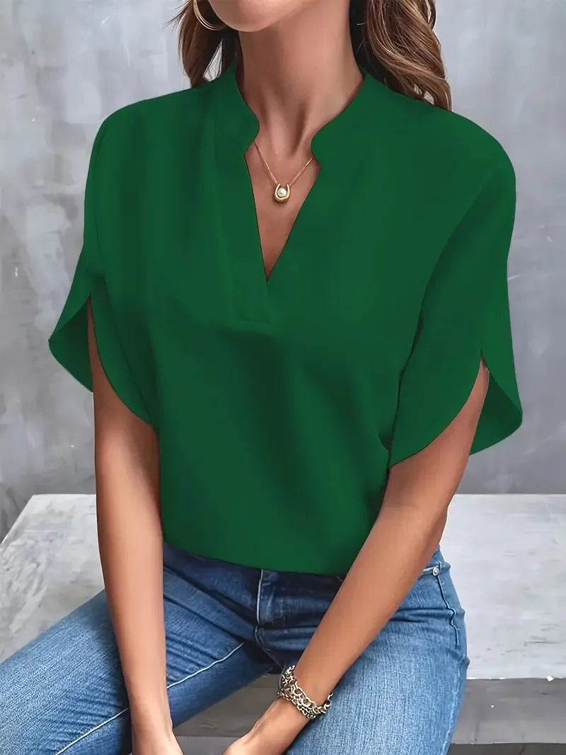 Virginia | Chic V-Neck Blouse with Soft Elegance